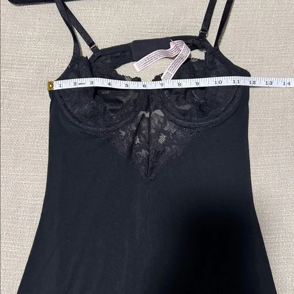Victoria’s Secret lingerie slip size small - Picture 5 of 6